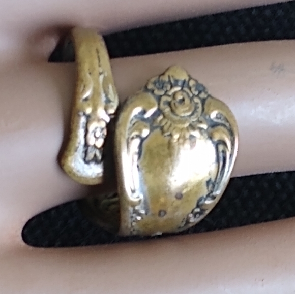 VTG Estate Rogers Oneida LTD Silver Spoon Ring - Picture 1 of 7